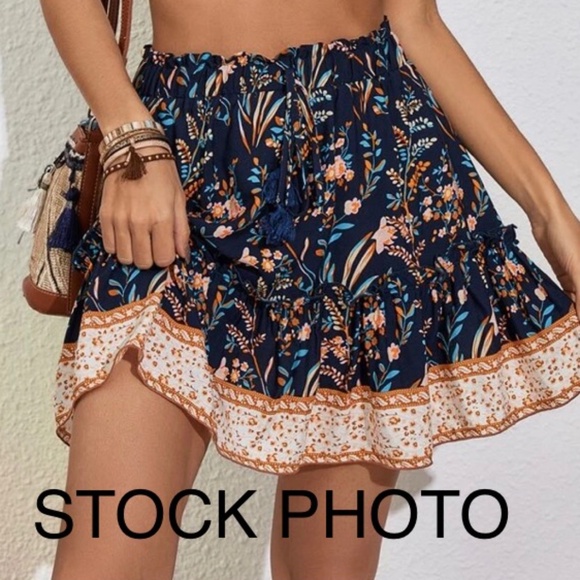 NWT SHEIN Skirt Women’s VCAY Boho Flowy Floral Ruffle Hem Size M (US 6) - Picture 1 of 12